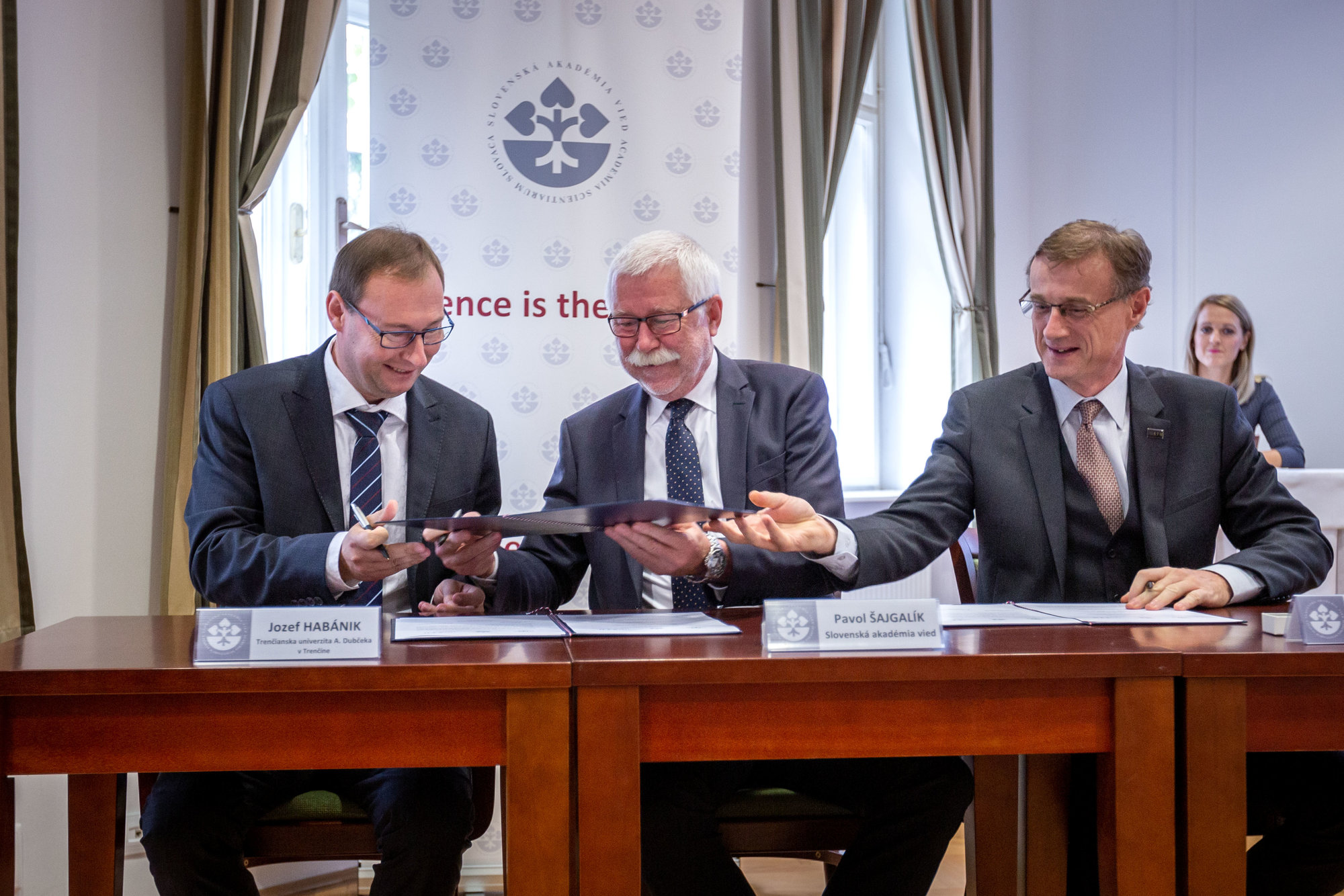 STU je lídrom spolupráce v oblasti materiálového výskumu