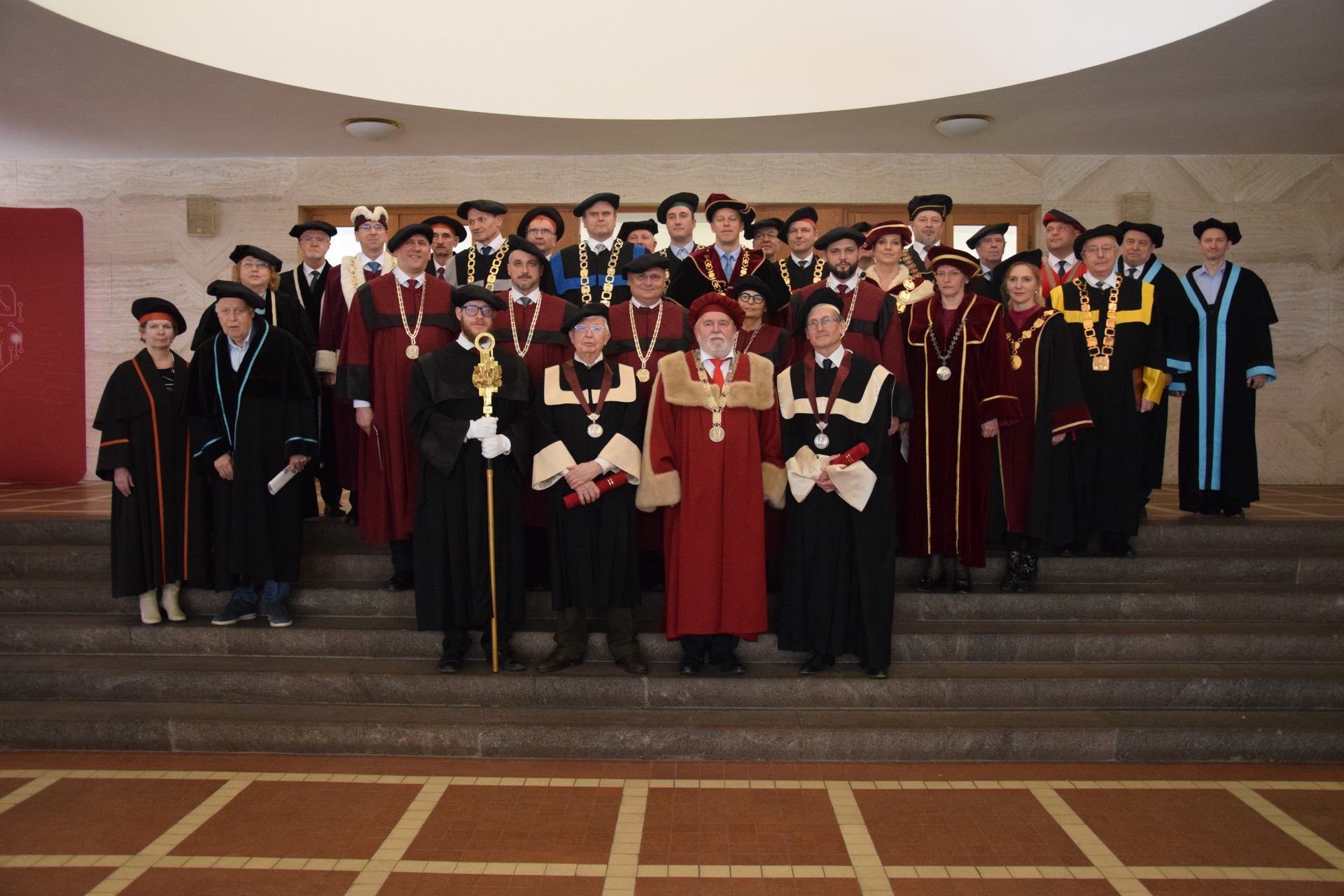 STU udelila titul „Doctor honoris causa“ dvom laureátom Nobelovej ceny za chémiu