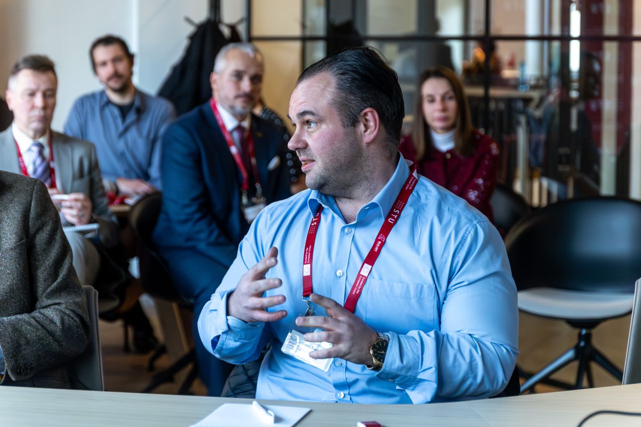 STU a Imperial College London STU a Imperial College London